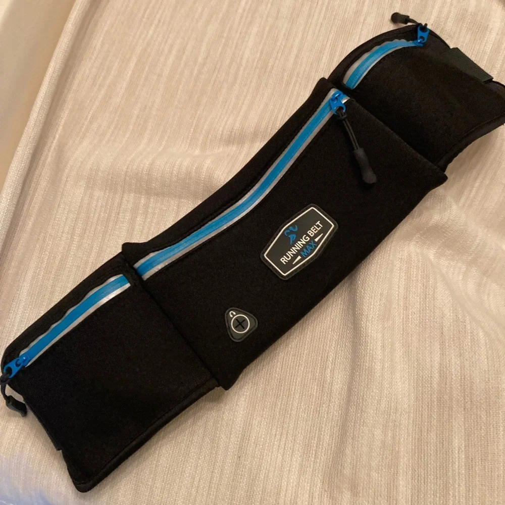 Black Running Belt Max with Blue Accents, adjustable, 3 pockets, keychain